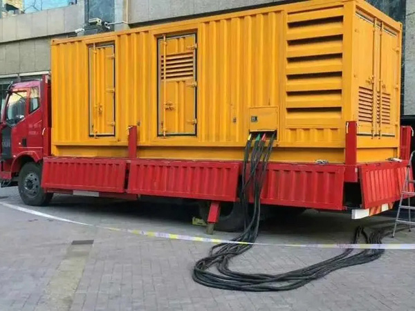 理县如何确定水冷式机油散热器密封件的规格型号？